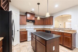 3625 Prestwick St in Edinburg, TX - Building Photo - Building Photo