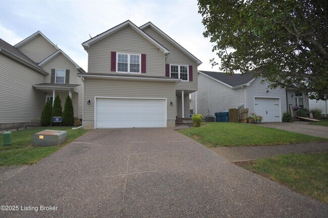 3921 Pinoak View Ct in Louisville, KY - Building Photo - Building Photo