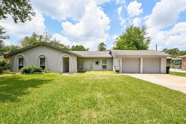 property at 19315 Casper Dr