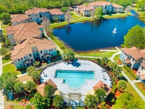 1747 Sophias Dr, Unit 202 in Melbourne, FL - Foto de edificio - Building Photo