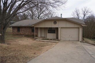 1914 N 30th St in Van Buren, AR - Building Photo - Building Photo