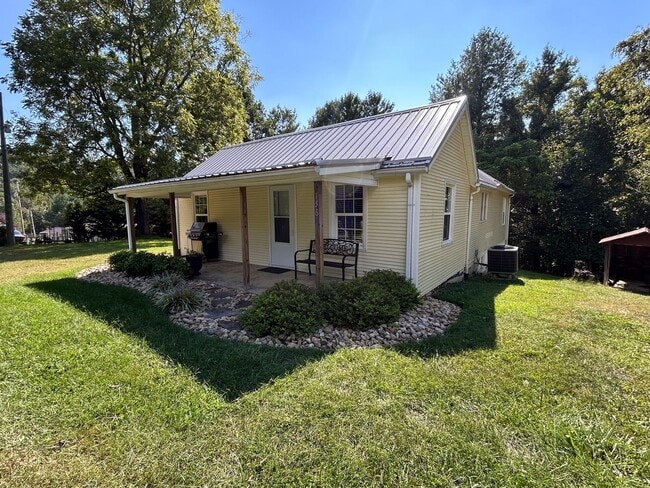 property at 156 Thomas Hill Rd