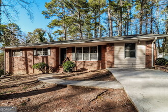 3415 Lee Pl in Atlanta, GA - Building Photo - Building Photo