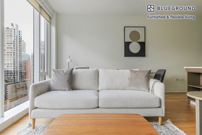 340 E North Water St, Unit SI FL16-ID1364 in Chicago, IL - Foto de edificio - Building Photo