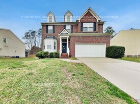 5203 Winterale Ct in McLeansville, NC - Building Photo