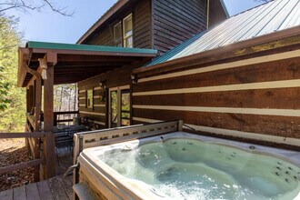 2747 Overholt Trail in Pigeon Forge, TN - Building Photo - Building Photo