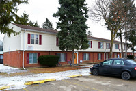 Algonquin Apartments in Rolling Meadows, IL - Building Photo - Building Photo