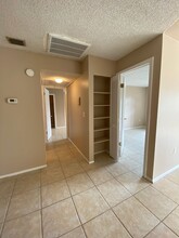 6010 Village Cir S in Orlando, FL - Building Photo - Building Photo