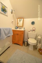 77 Wallingford Rd, Unit 2 in Boston, MA - Building Photo - Building Photo