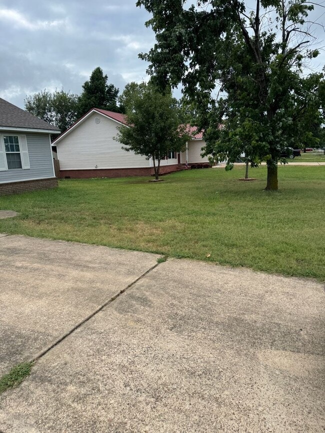 109 Summer Leigh Cove in Bay, AR - Building Photo - Building Photo