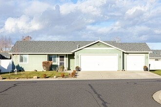 509 Chelan Ave in Moxee, WA - Building Photo - Building Photo