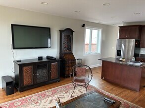 5454 W Higgins Ave in Chicago, IL - Building Photo - Building Photo