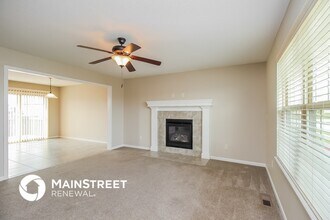 407 192nd St, Unit 1 in Smithville, MO - Building Photo - Building Photo