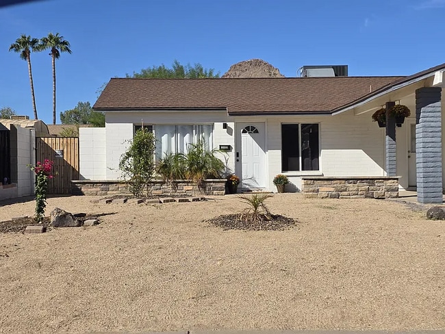 15008 North 22nd St in Phoenix, AZ - Building Photo - Building Photo