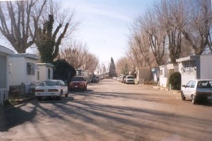 Locust Grove Apartments