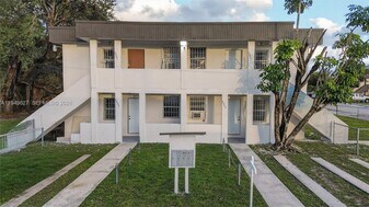 4801 NW 33rd Ave in Miami, FL - Building Photo