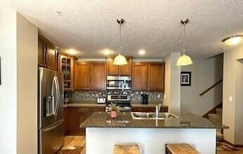 15251 60th Ave N in Minneapolis, MN - Building Photo - Building Photo