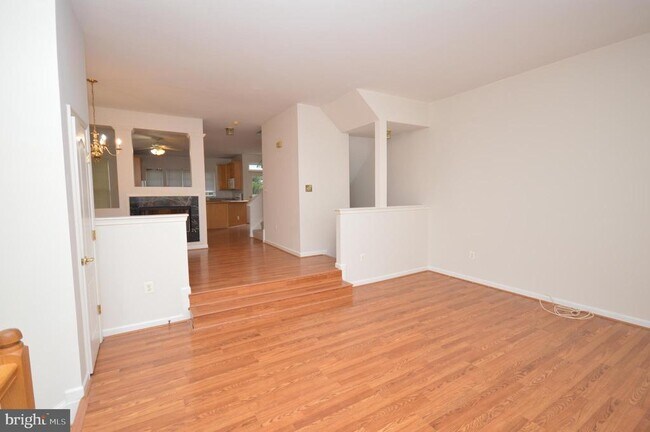 6723 Applemint Ln in Alexandria, VA - Building Photo - Building Photo