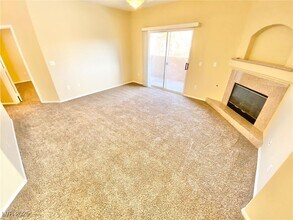 1613 Cardinal Bluff Dr in Las Vegas, NV - Building Photo - Building Photo