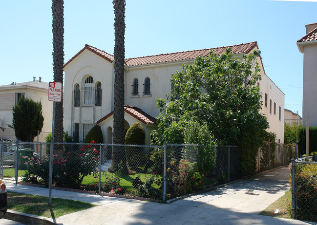 517 N Serrano Ave in Los Angeles, CA - Building Photo - Building Photo