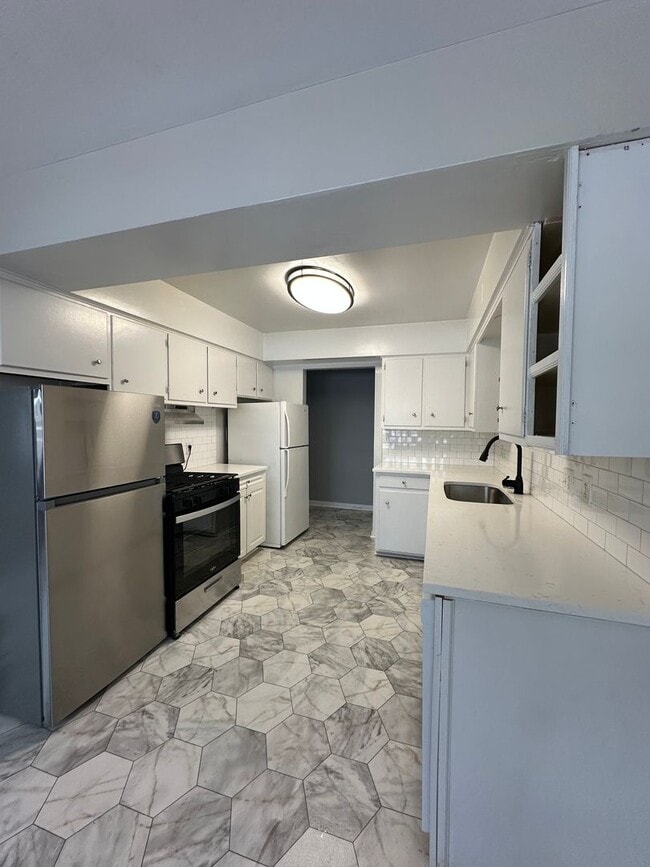 property at 3009 W Michigan Ave