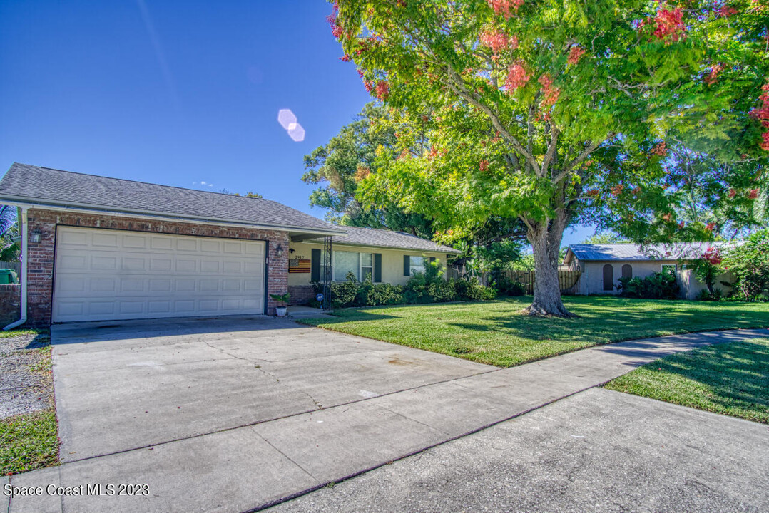 2917 Chartres Ave W in Melbourne, FL - Building Photo