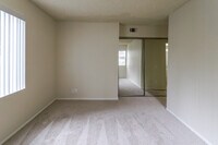 Rolling Ridge Apartments in Chino Hills, CA - Building Photo - Interior Photo