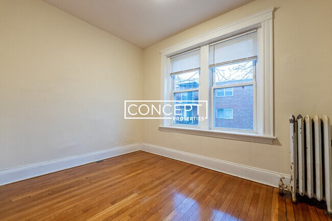 45 Englewood Ave, Unit 4 in Boston, MA - Building Photo - Building Photo