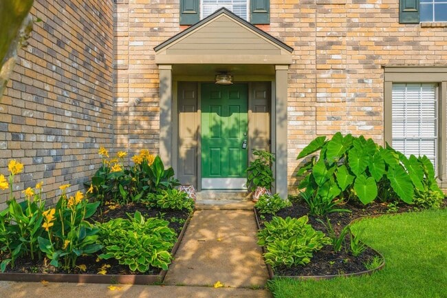 property at 9623 Yearling Ct
