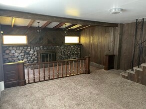 702 W Joliet St in Crown Point, IN - Building Photo - Building Photo