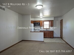 562 N Mulford Rd in Rockford, IL - Building Photo - Building Photo