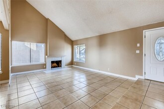 4839 W Montara Cir, Unit 0809 in Las Vegas, NV - Building Photo - Building Photo