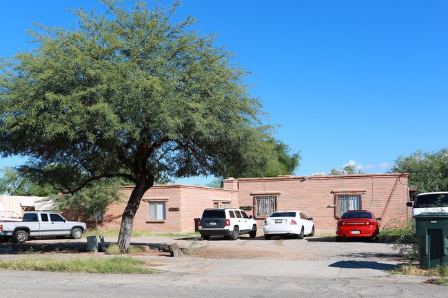 4051-4057 E Lee St in Tucson, AZ - Foto de edificio - Building Photo