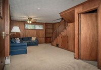 215 W John St photo'