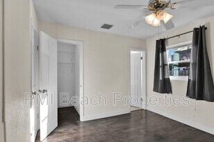 1821 Montague St in Lake Worth Beach, FL - Building Photo