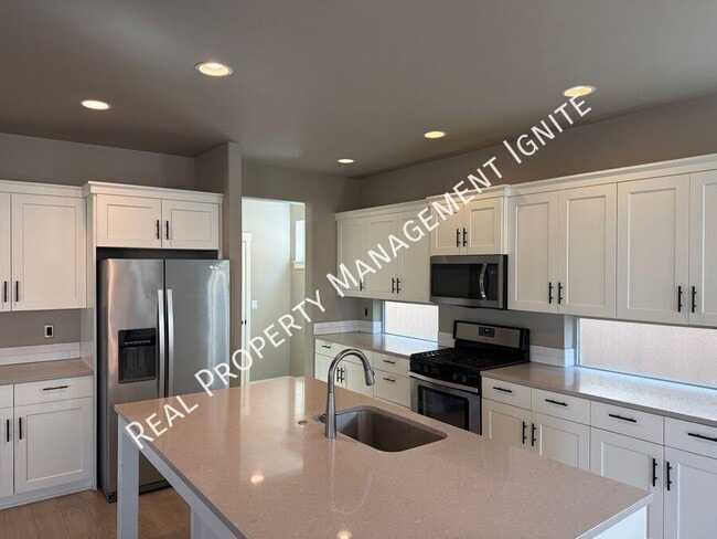 3751 SW Coyote Ln in Redmond, OR - Building Photo - Building Photo