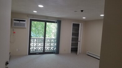 29 Harvard Ave, Unit 33 in Medford, MA - Building Photo - Building Photo