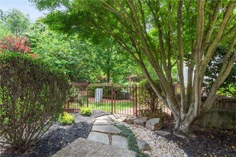 1350 Fernwood Cir NE in Atlanta, GA - Building Photo - Building Photo