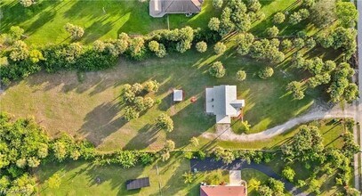 260 13th St SW in Naples, FL - Building Photo - Building Photo