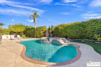 4 Hillcrest Dr in Palm Desert, CA - Building Photo - Building Photo