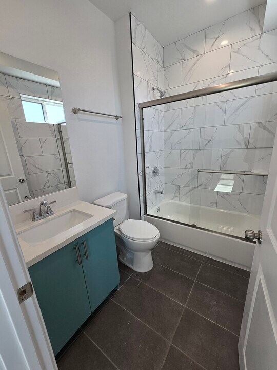 2223 Sheridan St in Los Angeles, CA - Building Photo