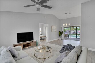 13834 Geranium Pl in Wellington, FL - Building Photo - Building Photo