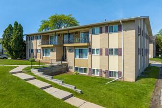 MadGrey Apartments in Lansing, MI - Foto de edificio - Building Photo