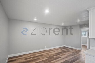 26910 Manon Ave in Hayward, CA - Foto de edificio - Building Photo