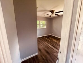 525 73rd Ave N in St. Petersburg, FL - Building Photo - Building Photo