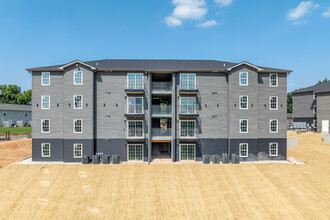 Lotus Apartments at Peachers Mill in Clarksville, TN - Building Photo - Building Photo