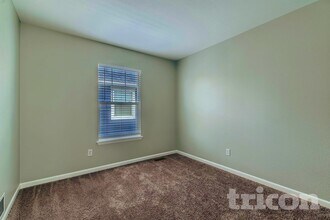 300 Fieldstone Dr in Windsor, CO - Building Photo - Building Photo