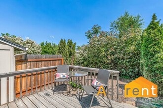 132 S Mountain Ave in Ashland, OR - Building Photo - Building Photo