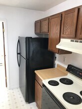 19 Hanover Dr, Unit 19 in Delmar, NY - Building Photo - Building Photo