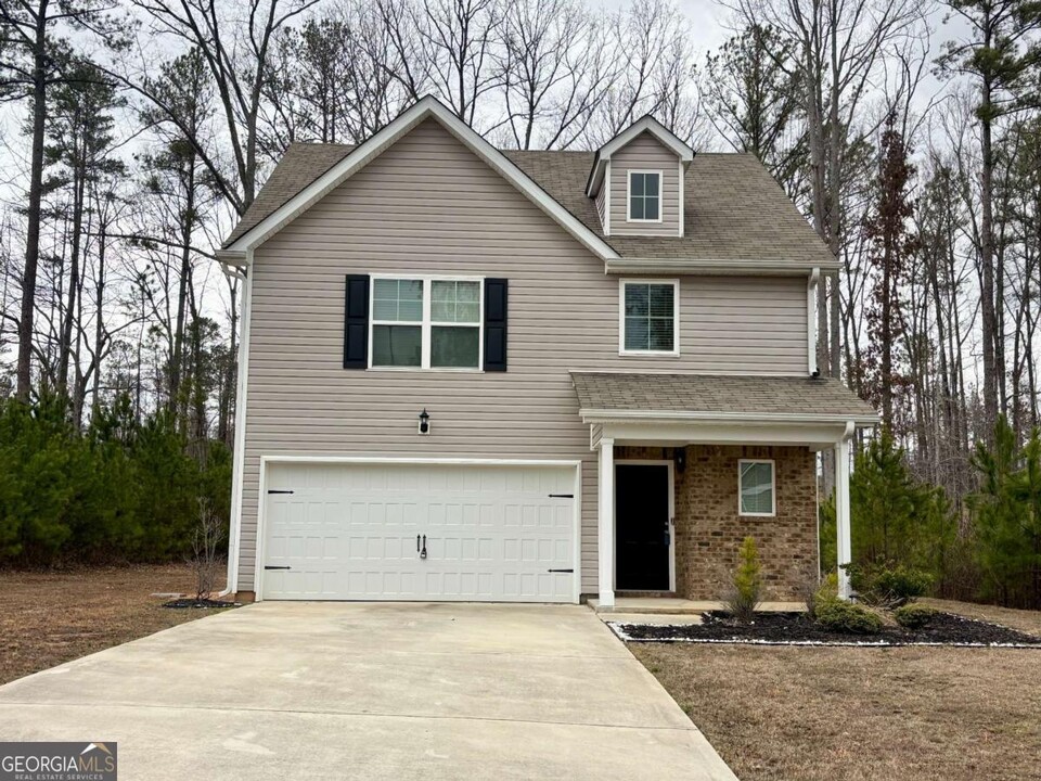 374 Brookwood Crossing in Douglasville, GA - Building Photo